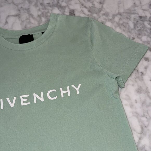 GIVENCHY LOGO TSHIRT 6Y - Picture 4 of 8